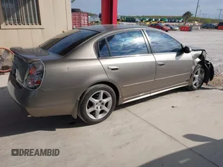 2002 Nissan Altima SE with VIN 1N4BL11D22C245123, listed as a IAAI auction lot 41350745 with 74,504 mi miles. Bid and sale history available at carsss.com. Image 4.