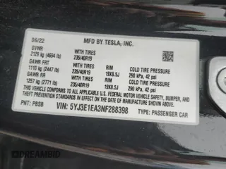 2022 Tesla Model 3 z VIN 5YJ3E1EA3NF288398, wystawiony jako Copart lot #50252735 z przebiegiem 89 968 mil mil oraz Szkoda całkowita • Salvage title. Historia ofert i sprzedaży dostępna na DreamBid. Obrazek 12.