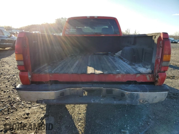 2003 GMC Sierra 2500HD SLE z VIN 1GTHK29U63E338962, wystawiony jako Copart lot #50282165 z przebiegiem 171 252 mil mil oraz Czysty tytuł • Clean title. Historia ofert i sprzedaży dostępna na DreamBid. Obrazek 6.