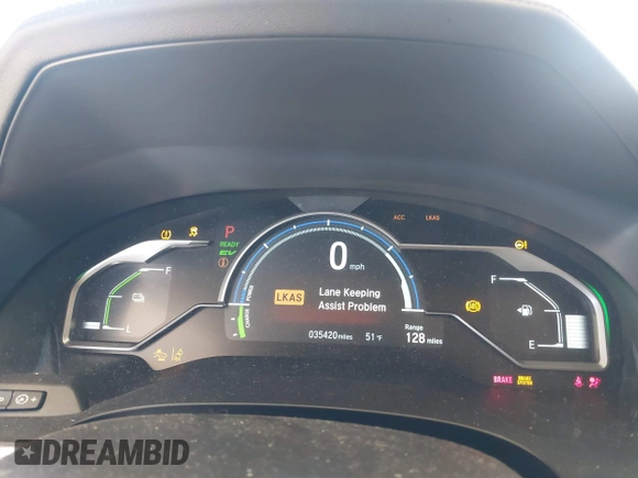 2018 Honda Clarity Plug-In Hybrid Touring with VIN JHMZC5F38JC003207, listed as a IAAI auction lot 42057987 with 35,420 mi miles. Bid and sale history available at carsss.com. Image 7.