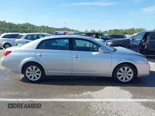 2006 Toyota Avalon XL with VIN 4T1BK36B36U153708, listed as a IAAI auction lot 42049995 with 205,803 mi miles. Bid and sale history available at carsss.com. Image 13.