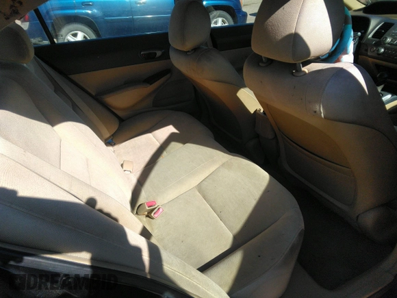 2006 Honda Civic LX z VIN 1HGFA16576L143648, wystawiony jako IAAI lot #42029309 z przebiegiem 177 515 mil mil oraz . Historia ofert i sprzedaży dostępna na DreamBid. Obrazek 8.