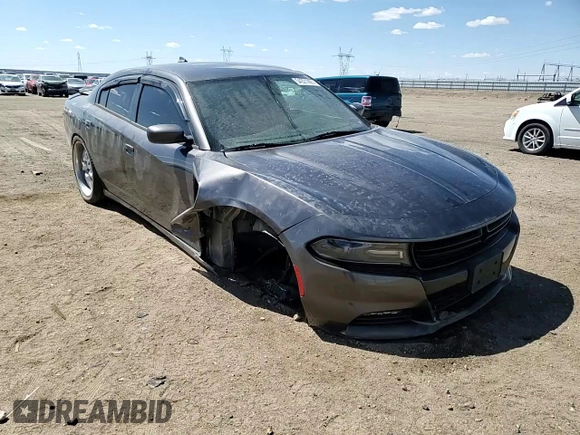2015 Dodge Charger SXT z VIN 2C3CDXHG3FH800988, wystawiony jako Copart lot #54221905 z przebiegiem 134 098 mil mil oraz Szkoda całkowita • Salvage title. Historia ofert i sprzedaży dostępna na DreamBid. Obrazek 14.