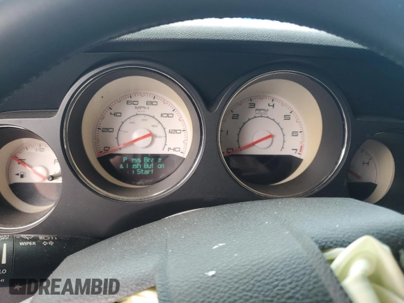 2013 Dodge Challenger SXT z VIN 2C3CDYAG2DH554254, wystawiony jako Copart lot #54109255 z przebiegiem Nie podano mil oraz Szkoda całkowita • Salvage title. Historia ofert i sprzedaży dostępna na DreamBid. Obrazek 9.