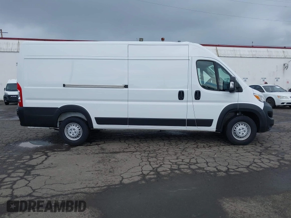 2025 Ram ProMaster Cargo Tradesman with VIN 3C6MRVJG6SE517756, listed as a IAAI auction lot 41649541 with 3,761 mi miles and . Bid and sale history available at DreamBid. Image 13.