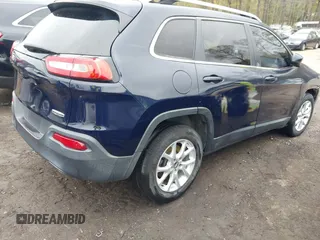 2014 Jeep Cherokee Latitude z VIN 1C4PJLCS5EW182924, wystawiony jako IAAI lot #41878926 z przebiegiem 147 800 mil mil oraz . Historia ofert i sprzedaży dostępna na DreamBid. Obrazek 4.