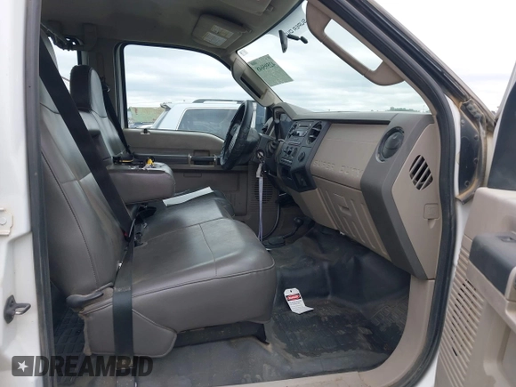 2010 Ford F-250 XL with VIN 1FTSW2BRXAEB38261, listed as a IAAI auction lot 42595048 with 67,935 mi miles and . Bid and sale history available at DreamBid. Image 5.