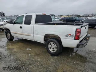 2004 Chevrolet Silverado 1500 LS with VIN 2GCEK19V441100438, listed as a Copart auction lot 45214535 with 231,075 mi miles and Salvage Title. Bid and sale history available at carsss.com. Image 2.