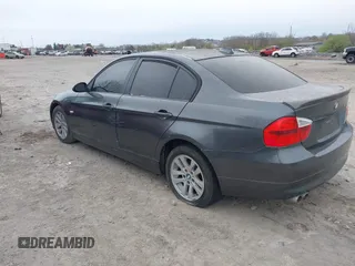2006 BMW 3 Series 325i with VIN WBAVB13596PT23263, listed as a IAAI auction lot 42021124 with 84,694 mi miles. Bid and sale history available at carsss.com. Image 3.