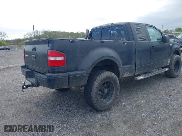 2004 Ford F-150 XLT z VIN 1FTPX04544KD74153, wystawiony jako IAAI lot #42043737 z przebiegiem 162 219 mil mil oraz . Historia ofert i sprzedaży dostępna na DreamBid. Obrazek 4.