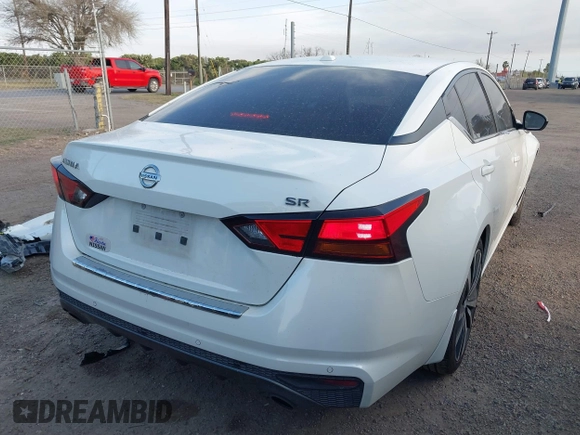 2022 Nissan Altima SR z VIN 1N4BL4CV3NN362578, wystawiony jako IAAI lot #41692324 z przebiegiem 31 877 mil mil oraz . Historia ofert i sprzedaży dostępna na DreamBid. Obrazek 4.