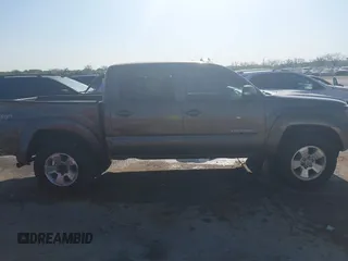 2013 Toyota Tacoma PreRunner z VIN 5TFJU4GN3DX040992, wystawiony jako IAAI lot #42022841 z przebiegiem 159 474 mil mil oraz . Historia ofert i sprzedaży dostępna na DreamBid. Obrazek 13.
