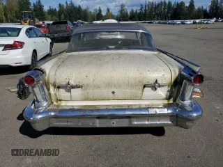 1958 Oldsmobile 88 z VIN 587M54933, wystawiony jako Copart lot #53116955 z przebiegiem 71 510 mil mil oraz Czysty tytuł • Clean title. Historia ofert i sprzedaży dostępna na DreamBid. Obrazek 6.