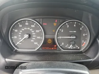 2008 BMW 1 Series 128i with VIN WBAUL73528VE88276, listed as a Copart auction lot 47272835 with 97,905 mi miles and Salvage title. Bid and sale history available at DreamBid. Image 9.