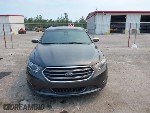 2018 Ford Taurus Limited z VIN 1FAHP2F8XJG129966, wystawiony jako IAAI lot #42319661 z przebiegiem 112 937 mil mil oraz . Historia ofert i sprzedaży dostępna na DreamBid. Obrazek 12.