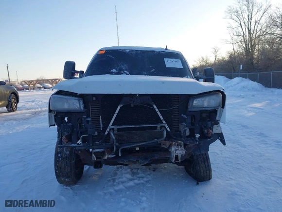 2006 Chevrolet Silverado 2500HD LT3 with VIN 1GCHK23D66F229988, listed as a IAAI auction lot 41307107 with NaN miles. Bid and sale history available at carsss.com. Image 13.