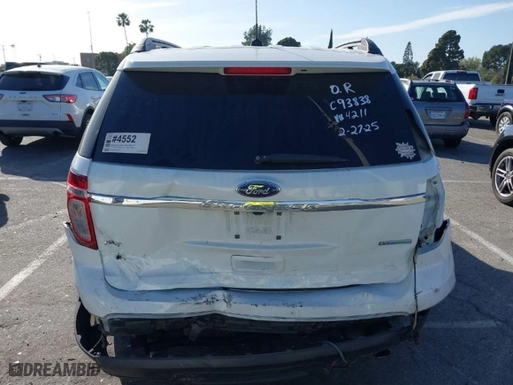 2014 Ford Explorer XLT with VIN 1FM5K7D98EGC24211, listed as a IAAI auction lot 41720341 with 73,903 mi miles. Bid and sale history available at carsss.com. Image 16.