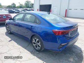 2019 Kia Forte LXS with VIN 3KPF24AD0KE118928, listed as a IAAI auction lot 39548504 with 43,573 mi miles. Bid and sale history available at carsss.com. Image 3.