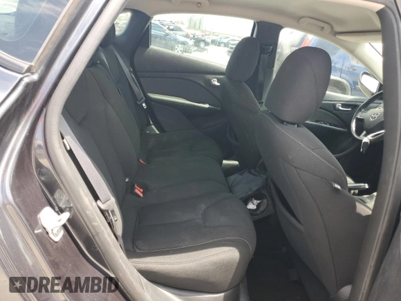 2013 Dodge Dart SXT z VIN 1C3CDFBA9DD335254, wystawiony jako Copart lot #56732595 z przebiegiem Nie podano mil oraz Szkoda całkowita • Salvage title. Historia ofert i sprzedaży dostępna na DreamBid. Obrazek 10.