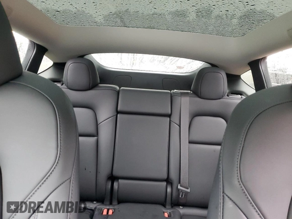 2024 Tesla Model Y z VIN 7SAYGDEDXRF076893, wystawiony jako Copart lot #57966515 z przebiegiem 9 200 mil mil oraz Szkoda całkowita • Salvage title. Historia ofert i sprzedaży dostępna na DreamBid. Obrazek 10.