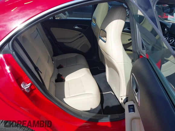 2016 Mercedes-Benz CLA 250 z VIN WDDSJ4EB7GN330311, wystawiony jako IAAI lot #41740959 z przebiegiem 108 611 mil mil oraz . Historia ofert i sprzedaży dostępna na DreamBid. Obrazek 8.