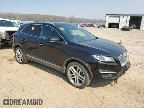 2019 Lincoln MKC Reserve with VIN 5LMCJ3D99KUL02590, listed as a Copart auction lot 48011365 with 100,976 mi miles and Salvage title. Bid and sale history available at DreamBid. Image 4.