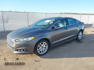 2013 Ford Fusion SE with VIN 3FA6P0HR5DR226068, listed as a IAAI auction lot 41532743 with 153,148 mi miles. Bid and sale history available at carsss.com. Image 2.