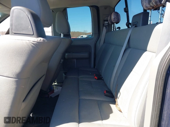2008 Ford F-150 STX with VIN 1FTRX14W08FB44986, listed as a IAAI auction lot 41895539 with 152,647 mi miles. Bid and sale history available at carsss.com. Image 8.