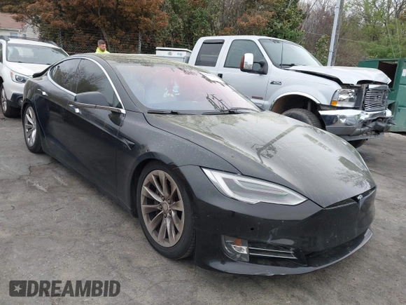 2018 Tesla Model S 75D with VIN 5YJSA1E24JF259874, listed as a IAAI auction lot 41921382 with 82,182 mi miles and . Bid and sale history available at DreamBid. Image 1.