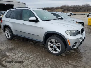 2011 BMW X5 35i with VIN 5UXZV4C5XBL405046, listed as a Copart auction lot 84447124 with 180,936 mi miles and Clean Title. Bid and sale history available at carsss.com. Image 4.