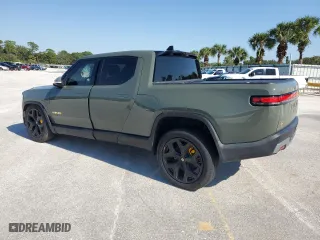 2022 Rivian R1T Launch Edition with VIN 7FCTGAAL2NN005860, listed as a Copart auction lot 74167594 with 0 mi miles and Non Repairable. Bid and sale history available at carsss.com. Image 2.