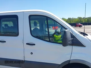 2015 Ford Transit XL z VIN 1FBZX2ZM5FKA37860, wystawiony jako IAAI lot #42059536 z przebiegiem 146 928 mil mil oraz . Historia ofert i sprzedaży dostępna na DreamBid. Obrazek 18.