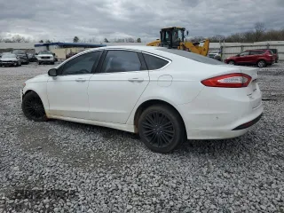 2014 Ford Fusion SE with VIN 3FA6P0HDXER146657, listed as a Copart auction lot 49917935 with 183,391 mi miles and Salvage Title. Bid and sale history available at carsss.com. Image 2.