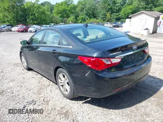 2012 Hyundai Sonata GLS z VIN 5NPEB4AC9CH430925, wystawiony jako IAAI lot #42555368 z przebiegiem 231 336 mil mil oraz . Historia ofert i sprzedaży dostępna na DreamBid. Obrazek 3.