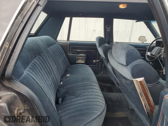 1985 Oldsmobile Delta Royale z VIN 1G3BN69YXF9080322, wystawiony jako Copart lot #78670094 z przebiegiem 58 231 mil mil oraz Tytuł czysty. Historia ofert i sprzedaży dostępna na DreamBid. Obrazek 10.