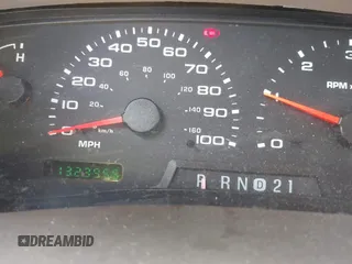 2002 Ford Excursion Limited с VIN 1FMNU43S42ED22009, выставлен на аукционе IAAI как лот 42850001 с пробегом 132 395 миль миль и . История ставок и продаж доступна на DreamBid. Изображение 15.