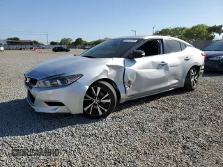 2018 Nissan Maxima Platinum z VIN 1N4AA6AP3JC381493, wystawiony jako Copart lot #56176135 z przebiegiem 122 448 mil mil oraz Szkoda całkowita • Salvage title. Historia ofert i sprzedaży dostępna na DreamBid. Obrazek 1.