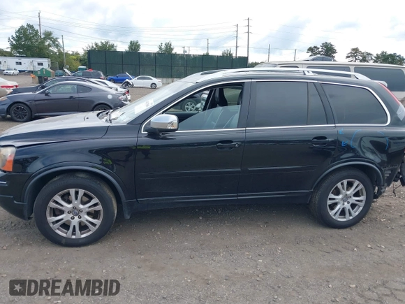 2013 Volvo XC90 Premier Plus with VIN YV4952CZ6D1657803, listed as a IAAI auction lot 40479985 with 211,326 mi miles. Bid and sale history available at carsss.com. Image 14.