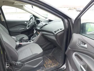 2013 Ford Escape SE with VIN 1FMCU9G94DUA21681, listed as a IAAI auction lot 42057896 with 197,257 mi miles. Bid and sale history available at carsss.com. Image 5.