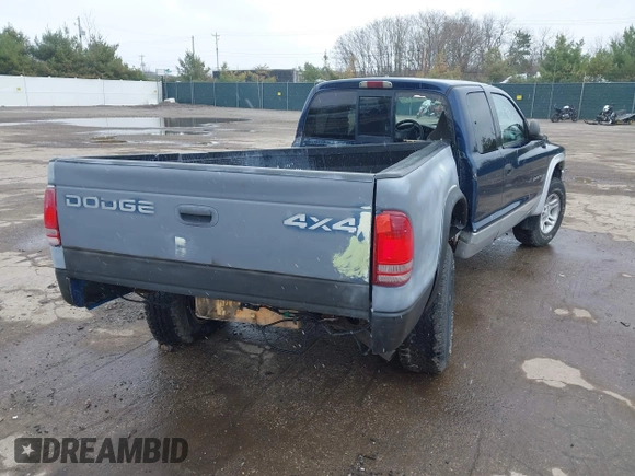 2001 Dodge Dakota Sport with VIN 1B7GG22N81S220121, listed as a IAAI auction lot 41907923 with Not Provided miles and . Bid and sale history available at carsss.com. Image 4.
