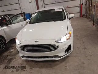 2019 Ford Fusion SE with VIN 3FA6P0H78KR210183, listed as a IAAI auction lot 41489110 with 139,615 mi miles. Bid and sale history available at carsss.com. Image 6.
