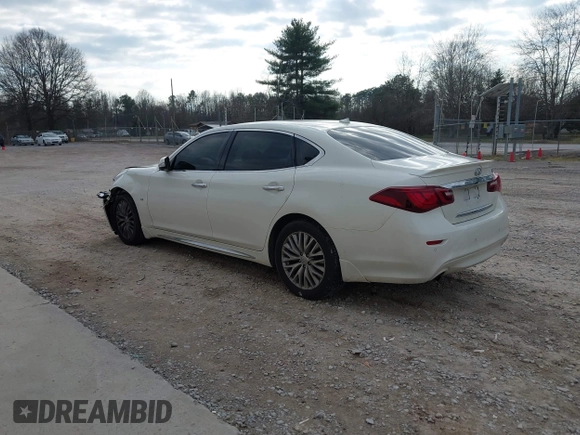 2015 Infiniti Q70 with VIN JN1BY1PP5FM601628, listed as a IAAI auction lot 41510075 with 102,363 mi miles and . Bid and sale history available at DreamBid. Image 3.