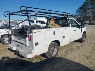 2019 Ford F-350 with VIN 1FDBF3A65KED19570, listed as a IAAI auction lot 41627705 with 158,017 mi miles and . Bid and sale history available at DreamBid. Image 4.