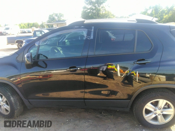 2021 Chevrolet Trax LT with VIN KL7CJPSMXMB363321, listed as a IAAI auction lot 42510026 with 47,138 mi miles and . Bid and sale history available at DreamBid. Image 14.