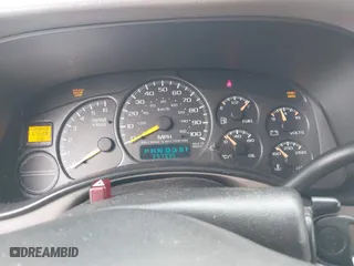 2001 Chevrolet Tahoe LS with VIN 1GNEK13T11R109826, listed as a IAAI auction lot 41473357 with 257,335 mi miles. Bid and sale history available at carsss.com. Image 7.