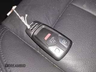 2019 Audi A4 Premium z VIN WAUGMAF41KN004998, wystawiony jako IAAI lot #41396015 z przebiegiem 31 438 mil mil oraz . Historia ofert i sprzedaży dostępna na DreamBid. Obrazek 11.