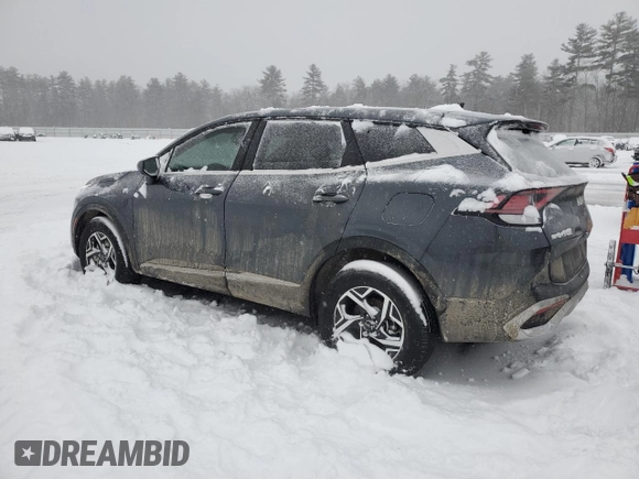2024 Kia Sportage LX with VIN KNDPUCDF2R7243364, listed as a Copart auction lot 44174795 with 35,144 mi miles and Salvage Title. Bid and sale history available at DreamBid. Image 2.