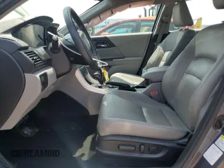 2015 Honda Accord EX-L с VIN 1HGCR2F84FA272843, выставлен на аукционе Copart как лот 61009575 с пробегом 69 566 миль миль и На запчасти • Non repairable. История ставок и продаж доступна на DreamBid. Изображение 7.