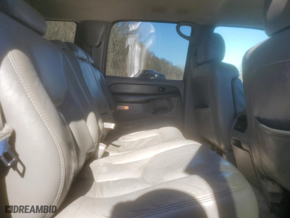 2003 Chevrolet Suburban Z71 with VIN 3GNFK16Z93G285112, listed as a Copart auction lot 49108755 with 364,468 mi miles and Salvage Title. Bid and sale history available at carsss.com. Image 12.