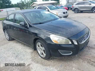 2012 Volvo S60 T5 z VIN YV1622FS4C2115292, wystawiony jako IAAI lot #42376945 z przebiegiem 158 047 mil mil oraz . Historia ofert i sprzedaży dostępna na DreamBid. Obrazek 1.
